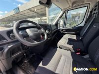 Iveco Mod. IVECO Vers. IVECO | Leggero Cabinato > 35 q.li Furgonato con sponda | INDUSTRIAL CARS S.P.A