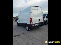 Iveco Mod. IVECO Vers. IVECO | Leggero Furgone <= 35 q.li Furgone di serie / Van | INDUSTRIAL CARS S.P.A