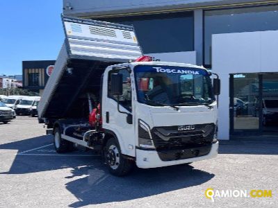 Isuzu Serie N M30 5.2 con gru FASSI Isuzu Serie N M30 5.2 con gru FASSI