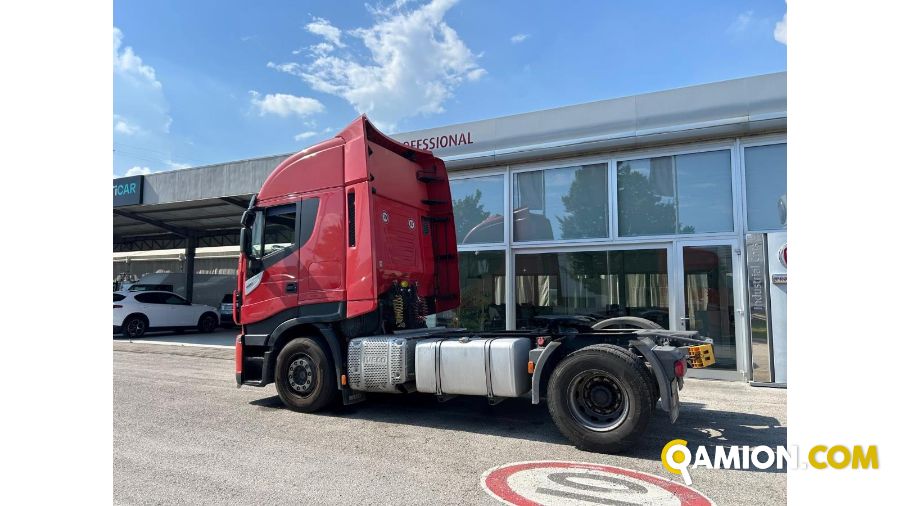 Iveco Mod. IVECO Vers. IVECO | Trattore Trattore | INDUSTRIAL CARS S.P.A