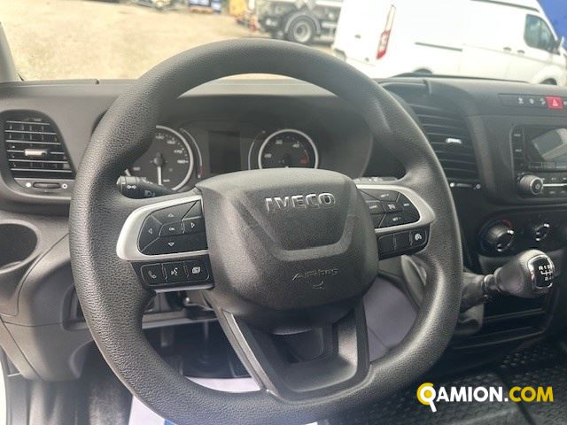 Iveco Mod. IVECO Vers. IVECO | Leggero Furgone <= 35 q.li Furgone di serie / Van | INDUSTRIAL CARS S.P.A