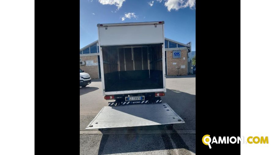 Iveco Mod. IVECO Vers. IVECO | Leggero Cabinato <= 35 q.li Furgonato con sponda | INDUSTRIAL CARS S.P.A