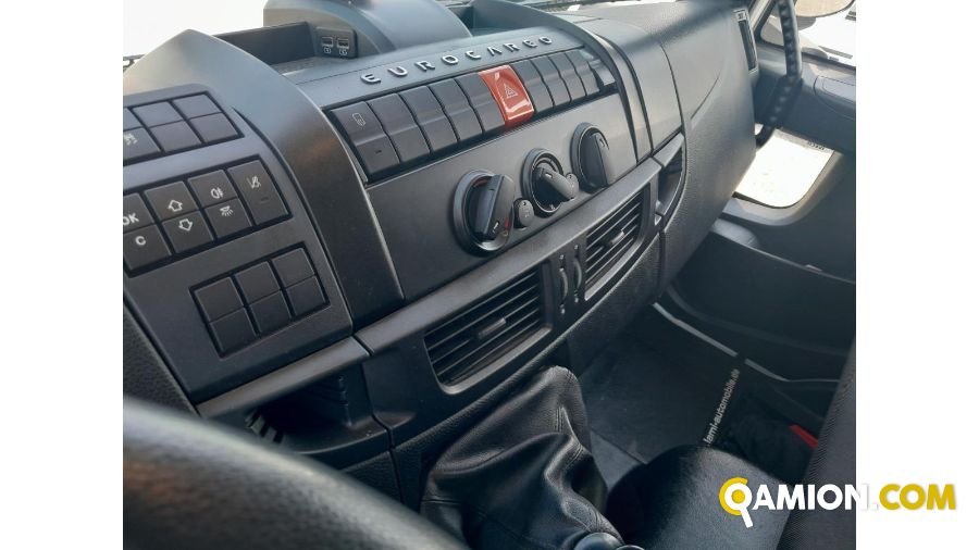 Iveco Mod. IVECO Vers. IVECO | Leggero Cabinato > 35 q.li Furgonato con sponda | INDUSTRIAL CARS S.P.A