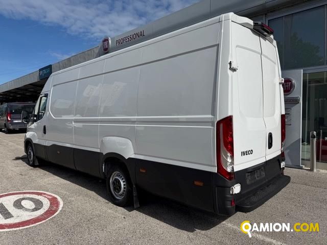 Iveco Mod. IVECO Vers. IVECO | Leggero Furgone <= 35 q.li Furgone di serie / Van | INDUSTRIAL CARS S.P.A