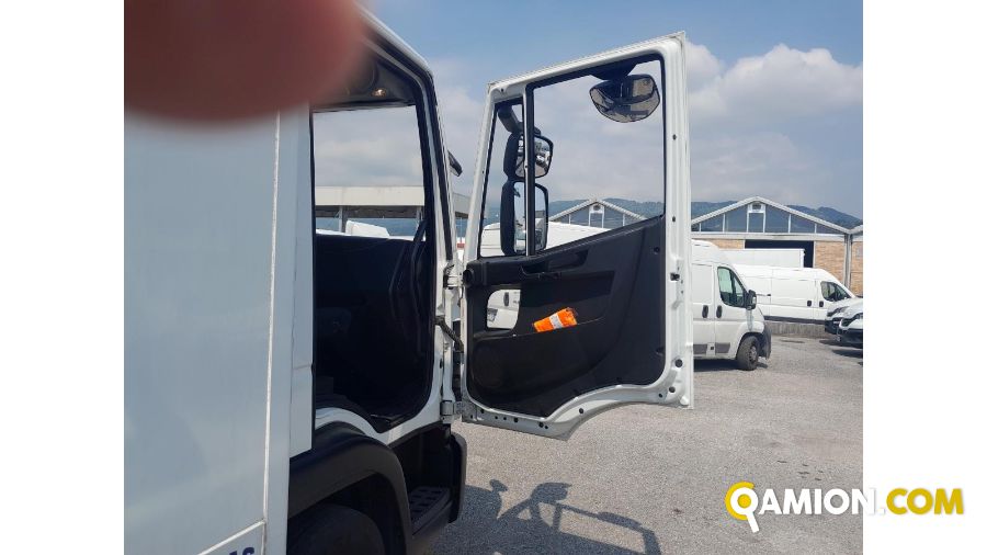 Iveco Mod. IVECO Vers. IVECO | Leggero Cabinato > 35 q.li Furgonato con sponda | INDUSTRIAL CARS S.P.A