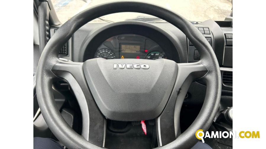 Iveco Mod. IVECO Vers. IVECO | Leggero Cabinato > 35 q.li Furgonato con sponda | INDUSTRIAL CARS S.P.A