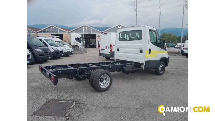 Iveco usato - 339.600 km - Treviso - 2018 - cabinato | INDUSTRIAL CARS S.P.A - Foto 4