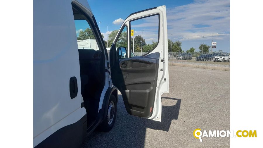 Iveco occasion - 248 700 km - Treviso - 2020 - van | INDUSTRIAL CARS S.P.A - Foto 19