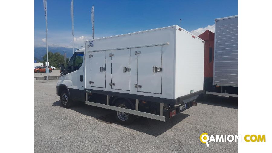 Iveco usato - 254.790 km - Treviso - 2020 - cabinato | INDUSTRIAL CARS S.P.A - Foto 2