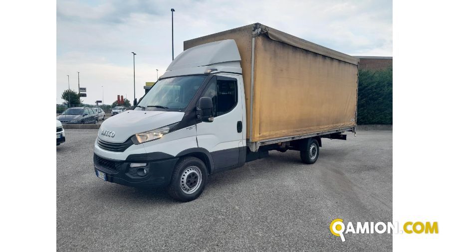 Iveco usato - 555.300 km - Treviso - 2017 - cabinato | INDUSTRIAL CARS S.P.A - Foto 1