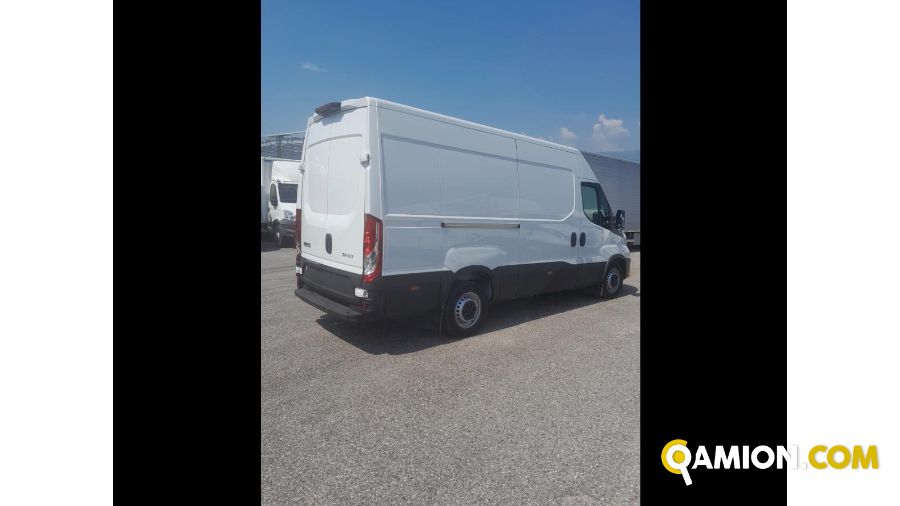 Iveco Mod. IVECO Vers. IVECO | Leggero Furgone <= 35 q.li Furgone di serie / Van | INDUSTRIAL CARS S.P.A