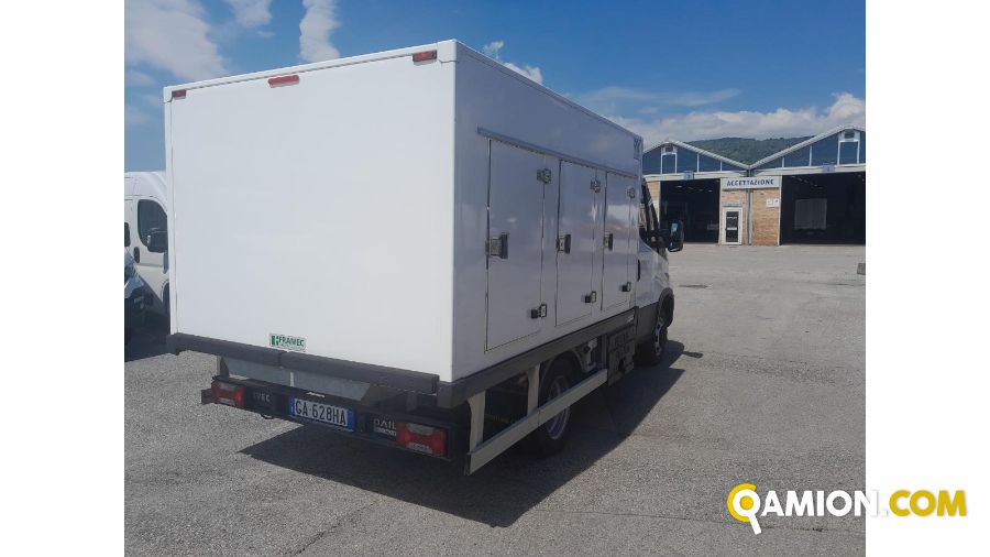 Iveco usato - 254.790 km - Treviso - 2020 - cabinato | INDUSTRIAL CARS S.P.A - Foto 3