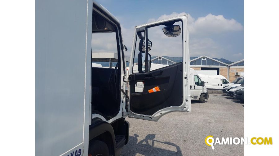 Iveco Mod. IVECO Vers. IVECO | Leggero Cabinato > 35 q.li Furgonato con sponda | INDUSTRIAL CARS S.P.A