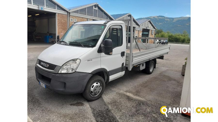 Iveco occasion - 275 096 km - Treviso - 2009 | INDUSTRIAL CARS S.P.A - Foto 1