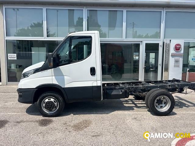 Iveco Mod. IVECO Vers. IVECO | Leggero Cabinato <= 35 q.li Telaio | INDUSTRIAL CARS S.P.A