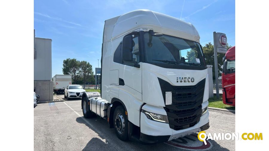 Iveco Mod. IVECO Vers. IVECO | Trattore Trattore | INDUSTRIAL CARS S.P.A