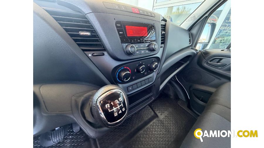 Iveco usato - 135.004 km - Vicenza - 2021 - cabinato | INDUSTRIAL CARS S.P.A - Foto 18