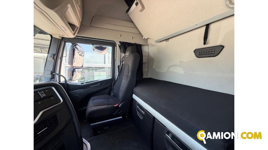 Iveco Mod. IVECO Vers. IVECO | Motrice Scarrabile con gancio | INDUSTRIAL CARS S.P.A