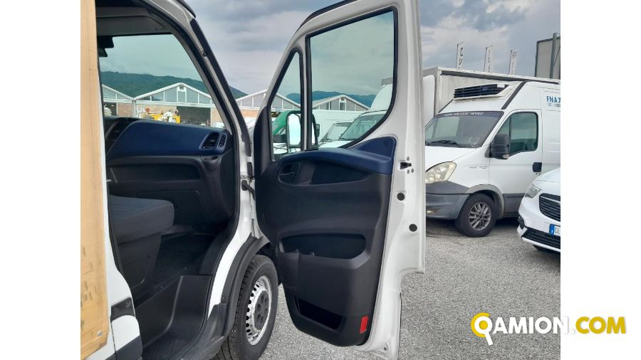 Iveco usato - 555.300 km - Treviso - 2017 - cabinato | INDUSTRIAL CARS S.P.A - Foto 15