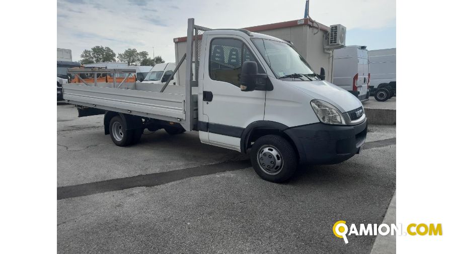 Iveco occasion - 275 096 km - Treviso - 2009 | INDUSTRIAL CARS S.P.A - Foto 3