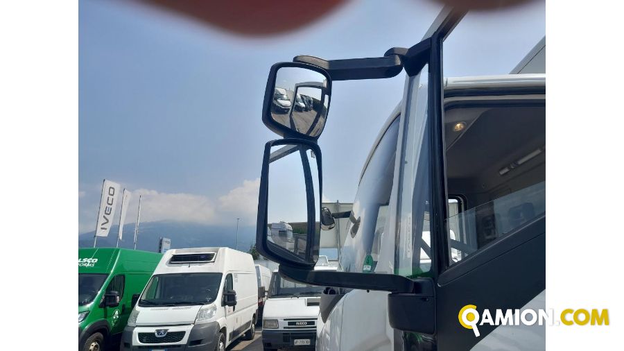 Iveco Mod. IVECO Vers. IVECO | Leggero Cabinato > 35 q.li Furgonato con sponda | INDUSTRIAL CARS S.P.A