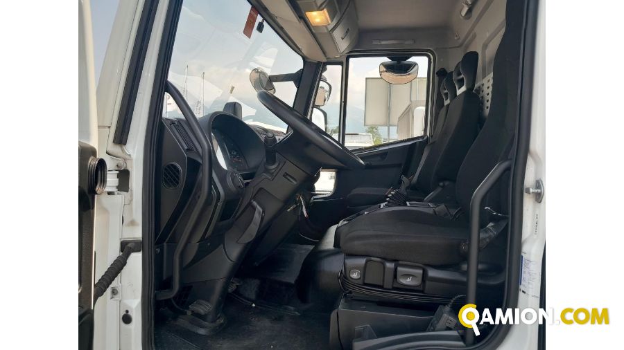Iveco Mod. IVECO Vers. IVECO | Leggero Cabinato > 35 q.li Furgonato con sponda | INDUSTRIAL CARS S.P.A