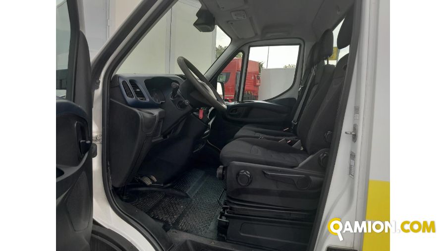 Iveco usato - 339.600 km - Treviso - 2018 - cabinato | INDUSTRIAL CARS S.P.A - Foto 16