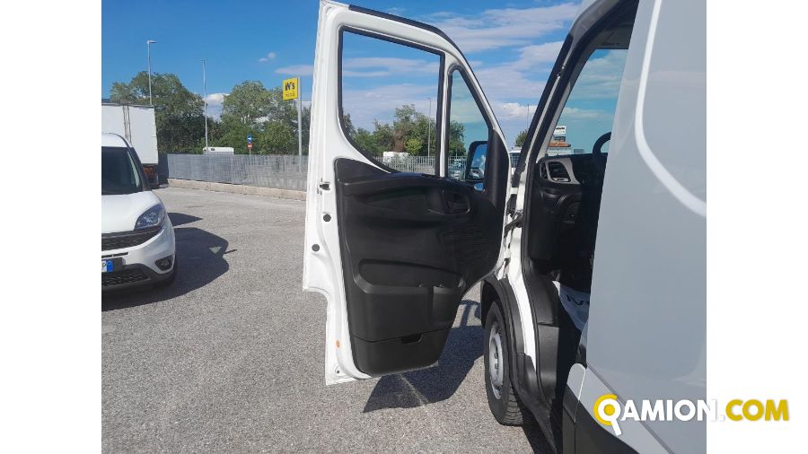 Iveco usato - 415.400 km - Treviso - 2015 - furgone | INDUSTRIAL CARS S.P.A - Foto 12