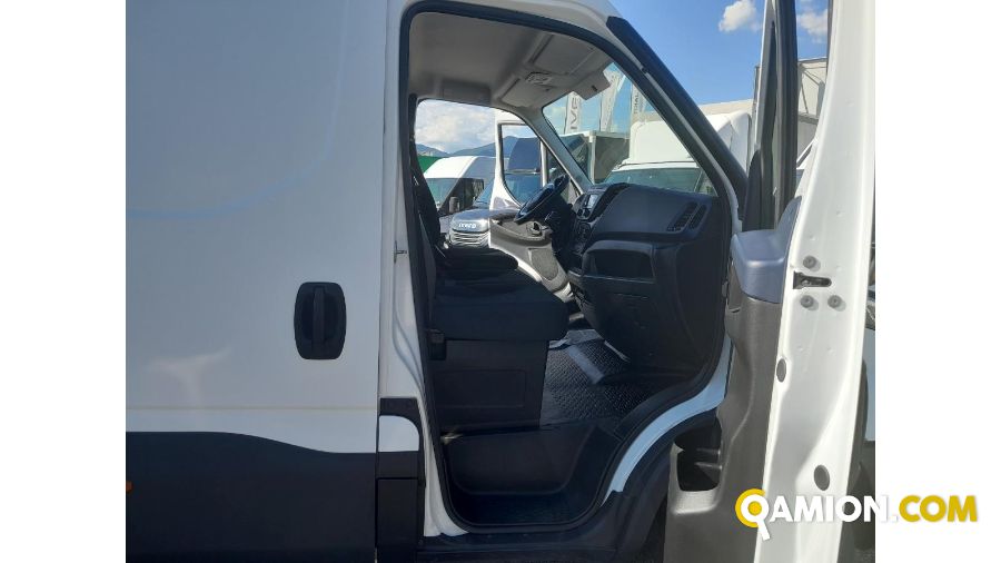Iveco occasion - 248 700 km - Treviso - 2020 - van | INDUSTRIAL CARS S.P.A - Foto 20