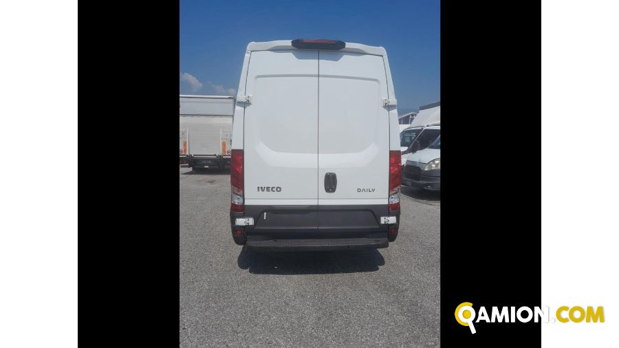 Iveco Mod. IVECO Vers. IVECO | Leggero Furgone <= 35 q.li Furgone di serie / Van | INDUSTRIAL CARS S.P.A