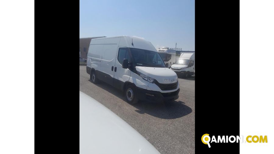 Iveco Mod. IVECO Vers. IVECO | Leggero Furgone <= 35 q.li Furgone di serie / Van | INDUSTRIAL CARS S.P.A