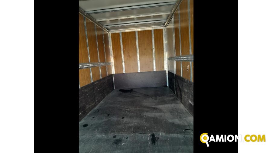 Iveco Mod. IVECO Vers. IVECO | Leggero Cabinato <= 35 q.li Furgonato con sponda | INDUSTRIAL CARS S.P.A