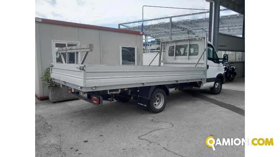 Iveco occasion - 275 096 km - Treviso - 2009 | INDUSTRIAL CARS S.P.A - Foto 2