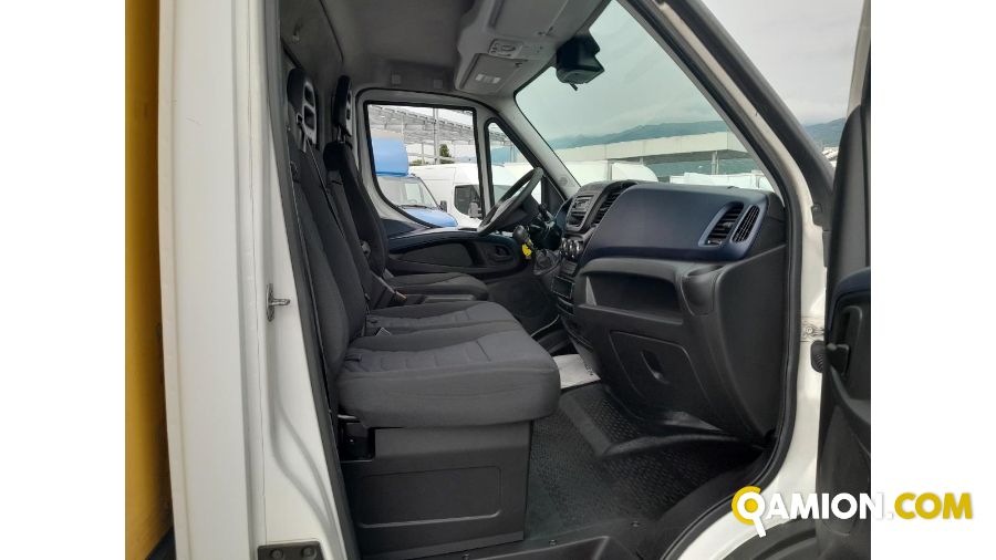 Iveco usato - 555.300 km - Treviso - 2017 - cabinato | INDUSTRIAL CARS S.P.A - Foto 16