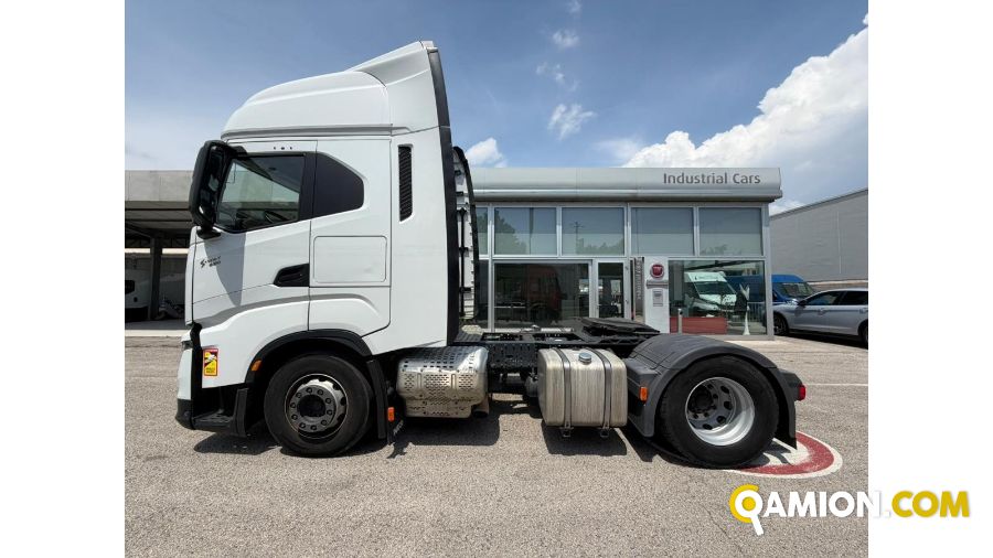 Iveco Mod. IVECO Vers. IVECO | Trattore Trattore | INDUSTRIAL CARS S.P.A