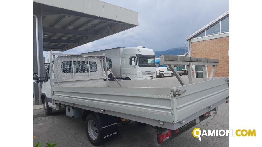 Iveco occasion - 275 096 km - Treviso - 2009 | INDUSTRIAL CARS S.P.A - Foto 4