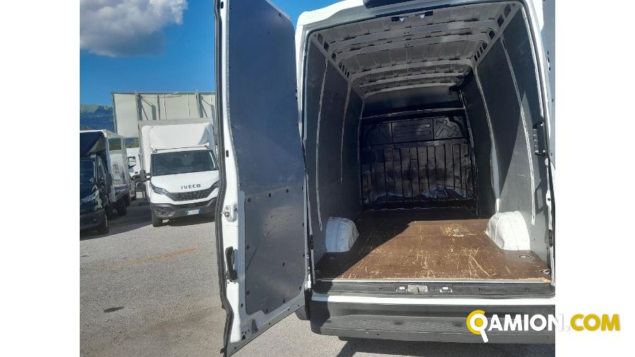 Iveco occasion - 248 700 km - Treviso - 2020 - van | INDUSTRIAL CARS S.P.A - Foto 18