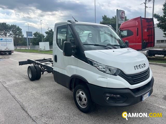 Iveco Mod. IVECO Vers. IVECO | Leggero Cabinato <= 35 q.li Telaio | INDUSTRIAL CARS S.P.A