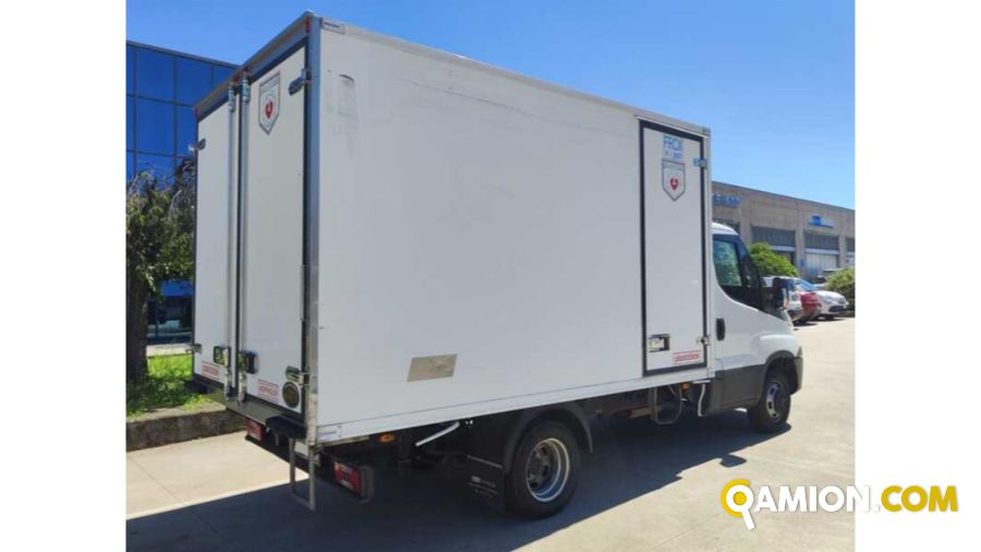 Iveco 35c14 furgone isotermico con frigo usato - Milano | Milano Industrial S.P.A. - Foto 4