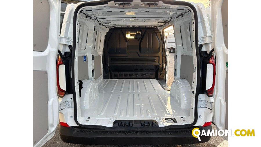 Volkswagen Transporter  Van 2.0 TDI L1 Transporter  Van 2.0 TDI L1 | Autocarro fino 7.5t Altro | TOSCANDIA SPA