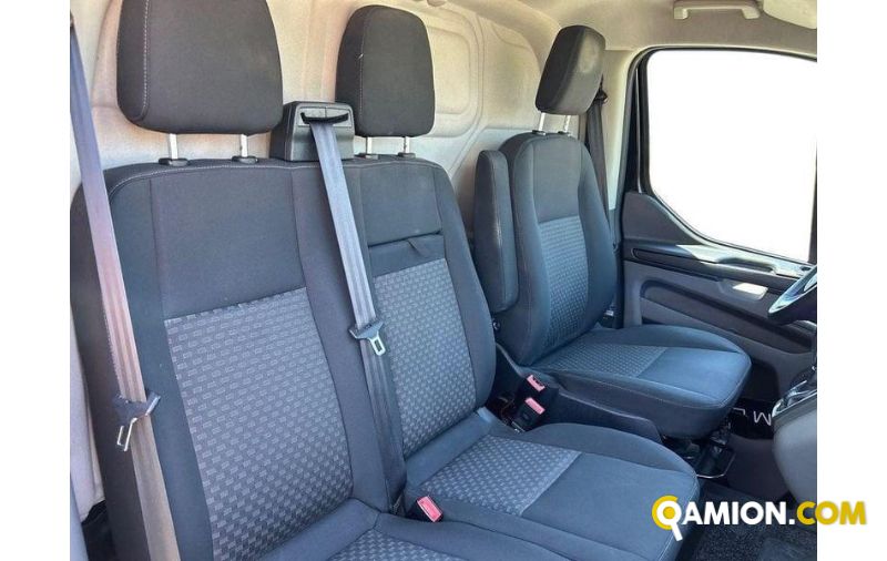 Ford Transit Custom transit custom 300 2.0 tdci 130cv Titanium L2H1 auto E6.2 | Leggero Furgone <= 35 q.li Altro | Merbag S.p.A.