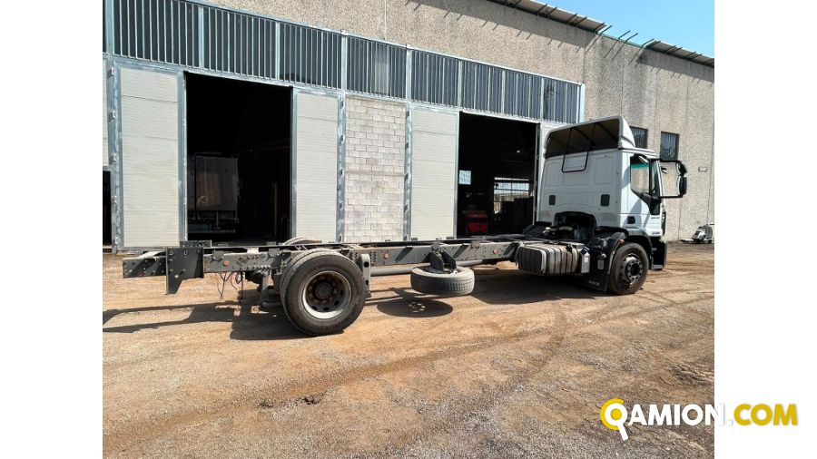 Iveco eurocargo 180e25 usato - 336.000 km - 2017 | PROCIDAMACCHINE S.R.L. - Foto 8