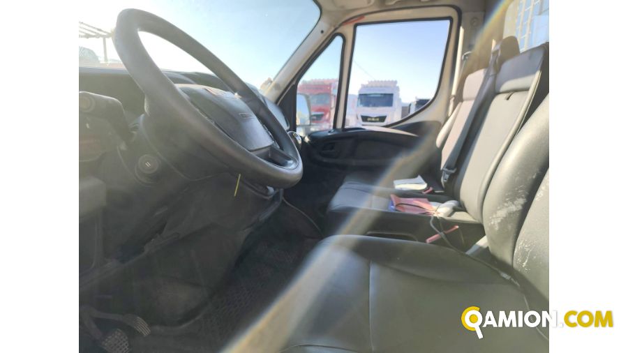 Iveco daily 35c12 used - 200,000 km - 2017 | PROCIDAMACCHINE S.R.L. - Foto 21