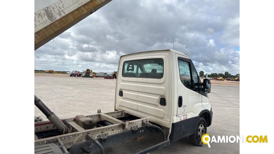 Iveco daily 35c12 usato - 200.000 km - 2017 - cabinato | PROCIDAMACCHINE S.R.L. - Foto 2
