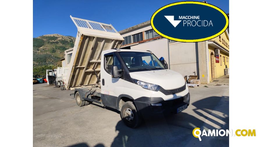 Iveco daily 35c12 used - 200,000 km - 2017 | PROCIDAMACCHINE S.R.L. - Foto 1