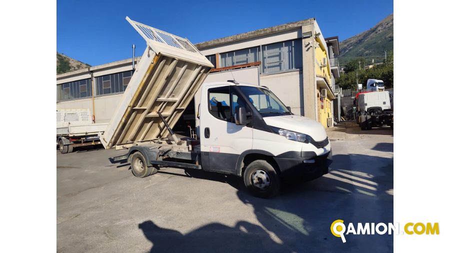 Iveco daily 35c12 used - 200,000 km - 2017 | PROCIDAMACCHINE S.R.L. - Foto 7