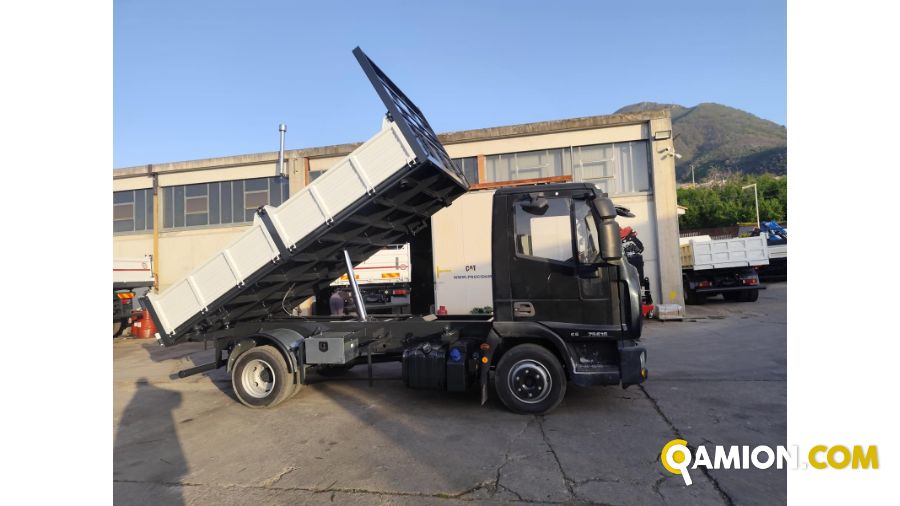 Iveco Eurocargo 75e16 Ribaltabile Eurocargo 75e16 Ribaltabile | PROCIDAMACCHINE S.R.L.