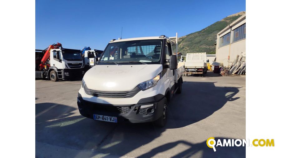 Iveco daily 35c12 used - 200,000 km - 2017 | PROCIDAMACCHINE S.R.L. - Foto 45