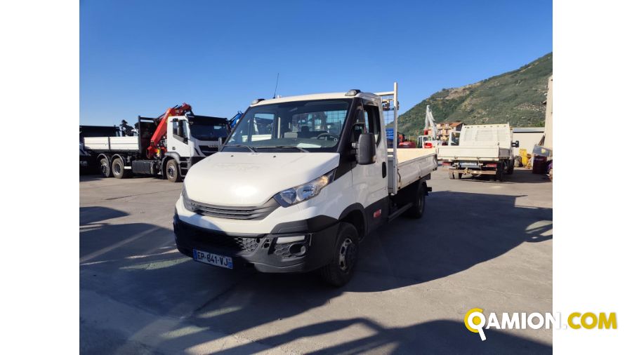 Iveco daily 35c12 used - 200,000 km - 2017 | PROCIDAMACCHINE S.R.L. - Foto 34