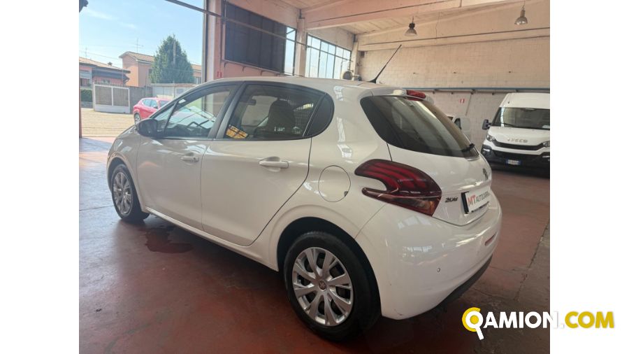 Peugeot 208 208 | MT AUTOCARRI SRL